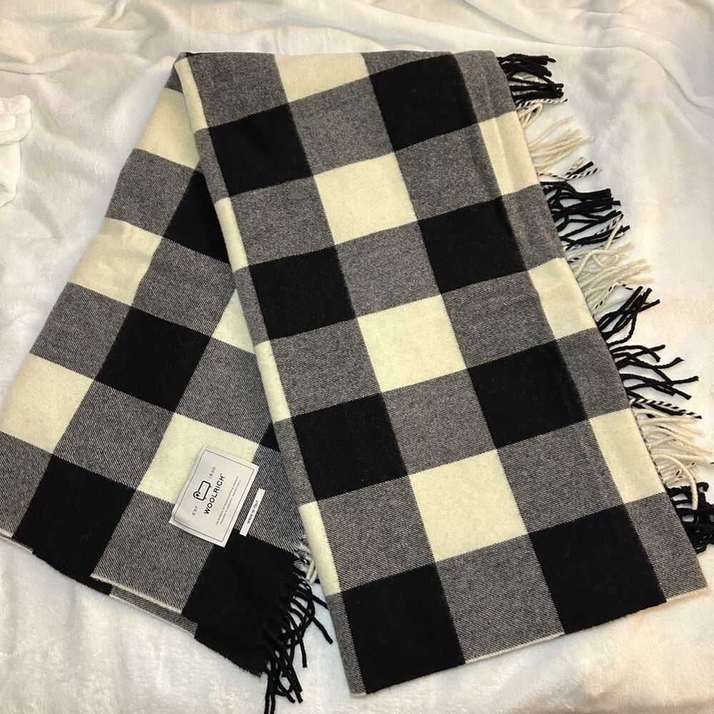 Woolrich Cream White Black Buffalo Plaid Fringe Blanket 56x28” NWT
